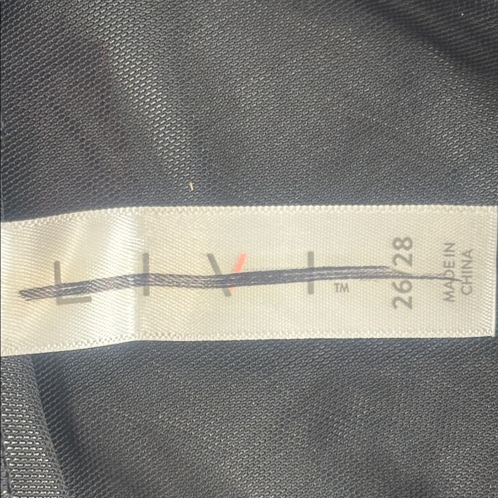 NWOT Livi Active Lane Bryant Sports Bra Black Floral Low Impact NO WIRE 26/28 - Picture 6 of 8